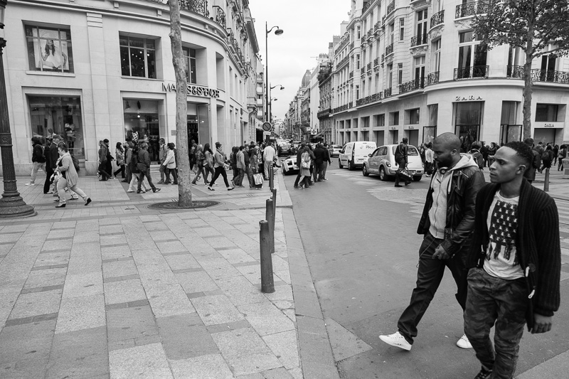 Looking down Rue de Berri from Champs Élysées