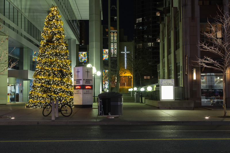 Xmas tree in front of St. Andrew's United Church, Bloor Street