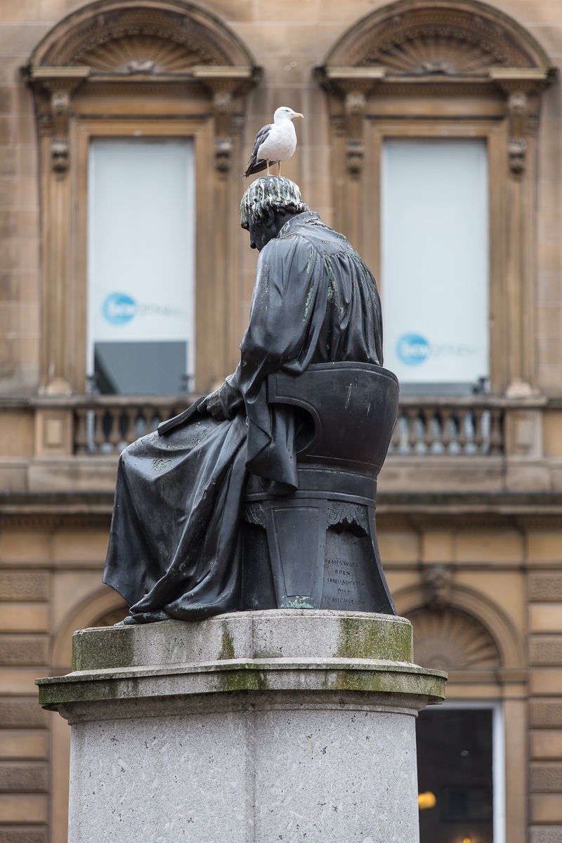 Statue of James Watt, your average shithead
