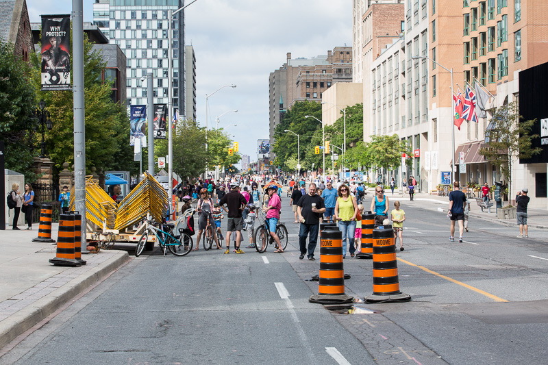 Looking west along Bloor from Avenue Road